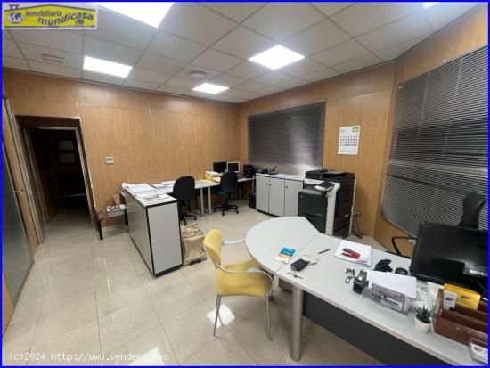 Se alquila local comercial en zona de bancos. - MURCIA