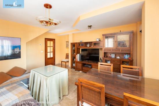 Venta de casa en Granada (Zona Avda. Maracena) - GRANADA