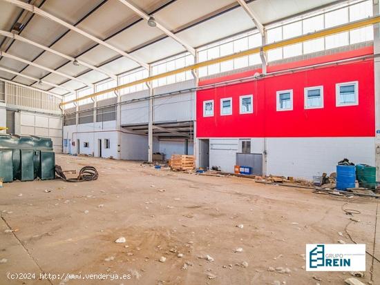 NAVE INDUSTRIAL DE 1.102 M2 EN TALAMANCA DEL JARAMA - MADRID