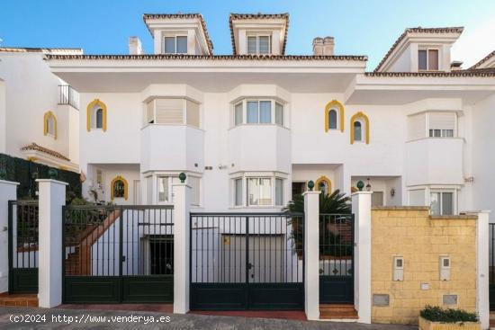 UNIFAMILIAR EN VENTA SIERREZUELA - MALAGA