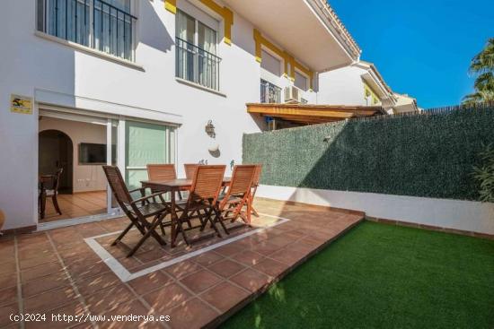 UNIFAMILIAR EN VENTA SIERREZUELA - MALAGA