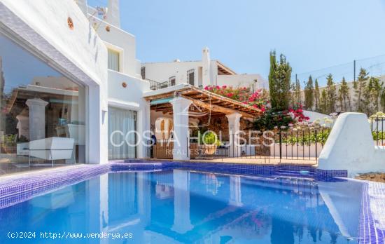 EXCLUSIVA VILLA FRENTE AL MAR en MORAIRA | IBIZAN Villa in front of the Sea Costa Blanca - ALICANTE