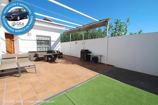 MAGNIFICO CHALET CON BUHARDILLA EN ZONA NORTE - CADIZ