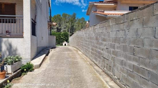 CASA EN URBANITZACIÓ CINC ESTRELLES_ EL CATLLAR_ A LA VENTA - TARRAGONA