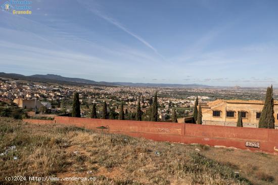 PONEMOS EN VENTA PARCELA EN EL RECINTO FERIAL DE HUETOR VEGA - GRANADA