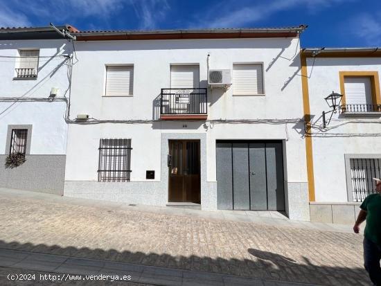 !Tú hogar espacioso en Belalcázar: CASA de dos plantas con vistas a la calle!!! - CORDOBA