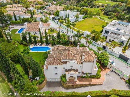 Villa de lujo de 5 dormitorios y 5 baños en La Quinta, Benahavís - MALAGA