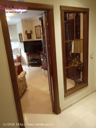 VIVIENDA EN AVENIDA.-ZONA RESIDENCIA SAN JOSÉ - CADIZ