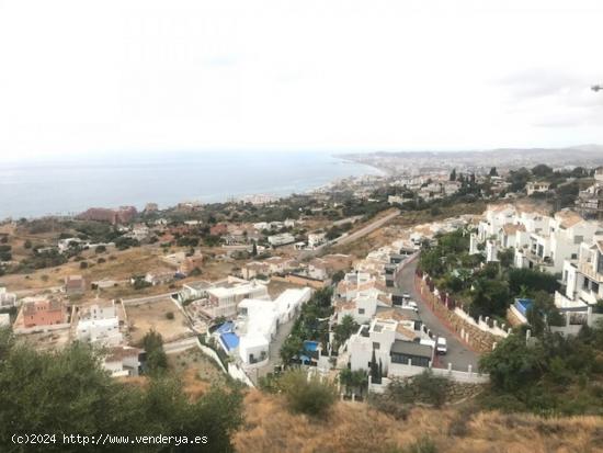 Parcela rústica con vistas al mar. - MALAGA