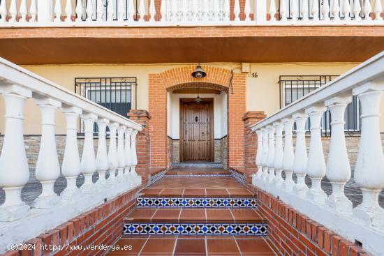 A la venta Casa en Dílar - GRANADA