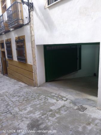 Se vende bajo para garajes Catedral - JAEN