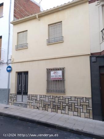 SE VENDE CASA ZONA PARQUE - JAEN