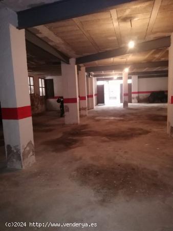 SE VENDE GARAJE ZONA ARTES Y OFICIOS - JAEN