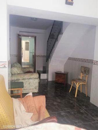 SE VENDE CASA EN FUERTE DEL REY - JAEN