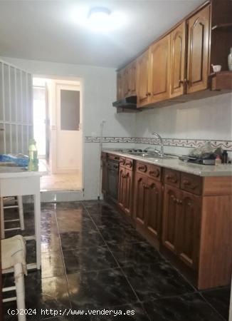 SE VENDE CASA EN FUERTE DEL REY - JAEN