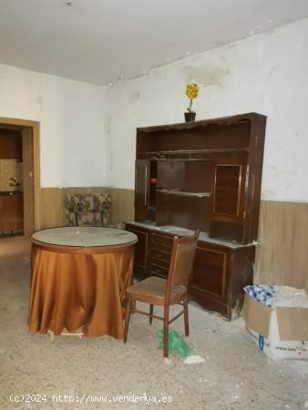 SE VENDE CASA EN EL BARRIO DE BELÉN Y SAN ROQUE - JAEN