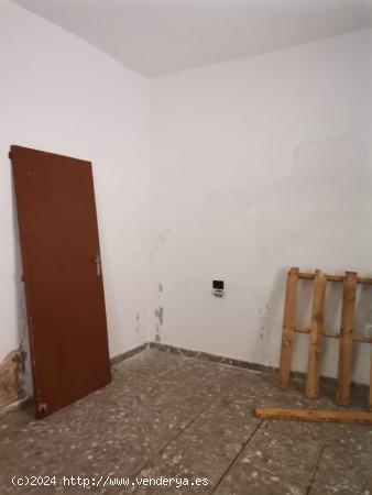 SE VENDE CASA ZONA SAN ROQUE - EJIDO DE BELÉN - JAEN