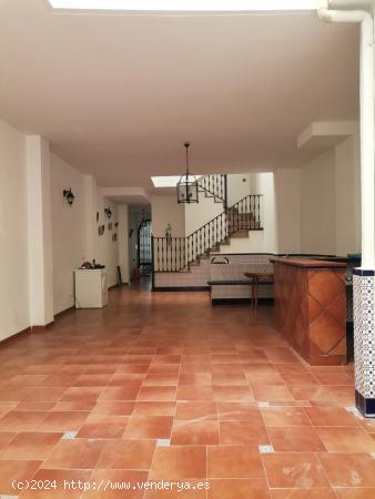 SE VENDE CASA EN PLENO CENTRO DE LOS VILLARES - JAEN