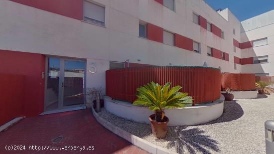 PRECIOSA VIVIENDA SEMINUEVA, JUNTO A RESCATADO Y LIBIA, CON COCEHRA Y PISCINA!!!!! - CORDOBA