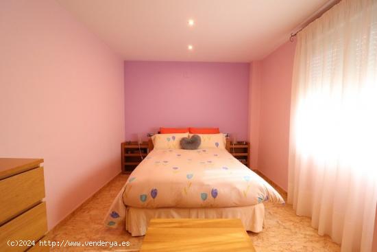 APARTAMENTO EN EL CENTRO DE TORREVIEJA FRENTE A LA PLAZA ABASTOS. - ALICANTE