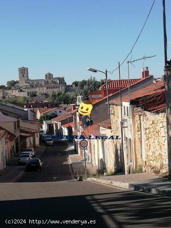 ✨ Intra Legal Vende Terreno urbano en Zamora- C/Fermoselle-San Frontis. - ZAMORA