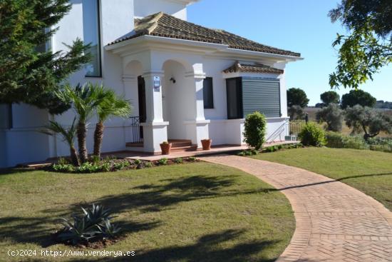 LUJOSO CHALET EN ARCOS DE LA FRONTERA (CÁDIZ) - CADIZ