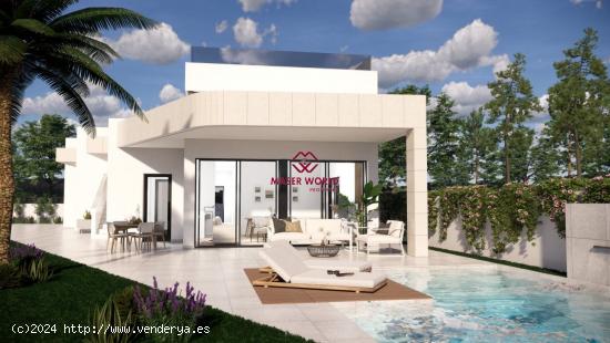 VILLAS DE OBRA NUEVA EN PILAR DE LA HORADADA EN EL CAMPO DE GOLF - ALICANTE