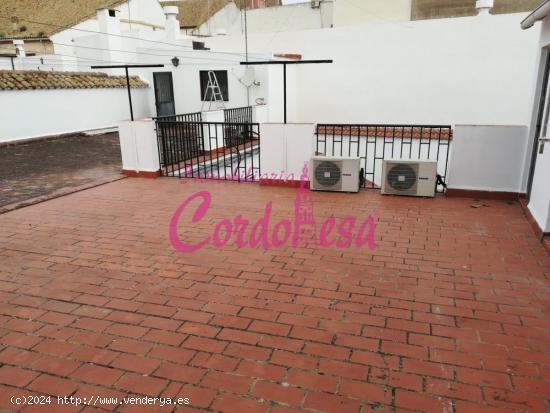 EDIFICIO COMPLETO EN ZONA LA TRINIDAD!!! - CORDOBA