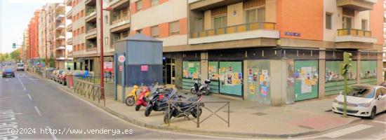 *LOCAL BANCARIO*INTENSO TRAFICO PERSONAS*ZONA  MUY COMERCIAL*SIN GASTOS DE INMOB.* - SEVILLA