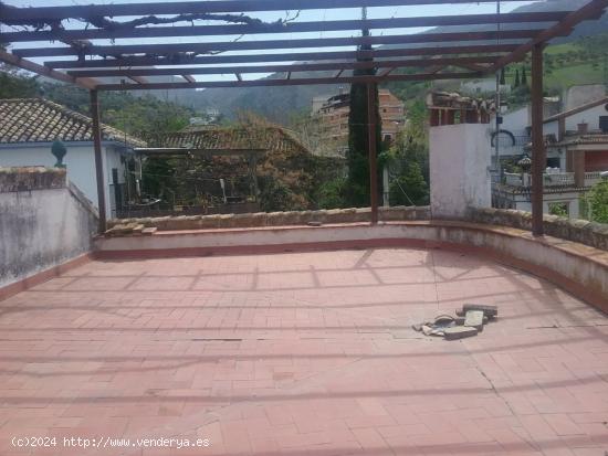 Se Vende en Monachil - GRANADA