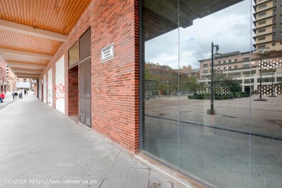 Oportunidad de inversión en local comercial al lado de Constitución. - GRANADA