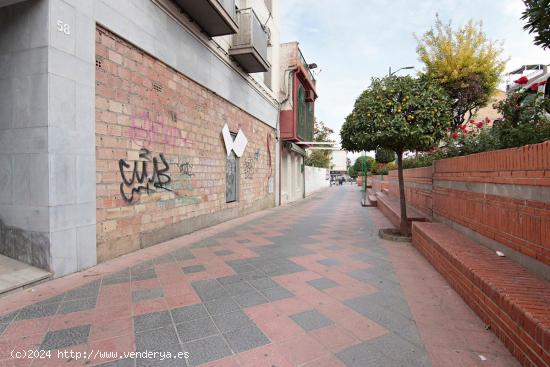 Local calle principal de Armilla,buena fachada .Se vende sin arreglar. - GRANADA