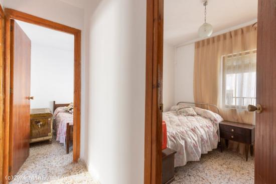 VENTA DE BONITA CASA EN ALBUÑUELAS - GRANADA