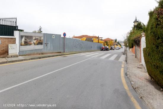 Venta de solar con proyecto de 2 casas pareadas en Ogíjares (Zona Lomalinda) - GRANADA