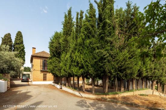 Magnifica finca de 15 ha. con Casa Cortijo  Los Carmencillos  en Aynadamar - GRANADA