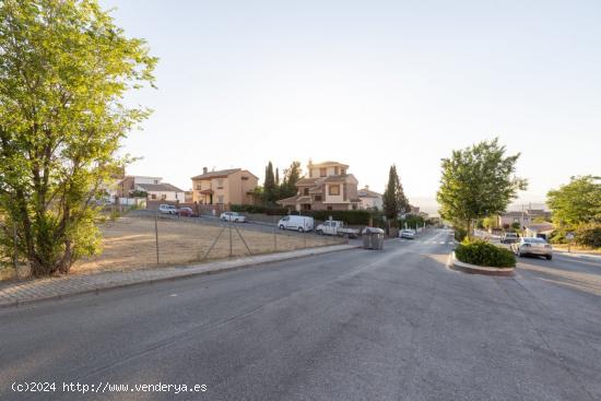 Bonito solar en venta - GRANADA