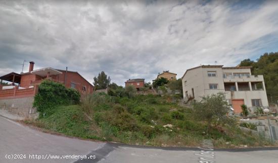 Parcela en Costa Cunit de 750 m2 para la construcción de un chalet - BARCELONA