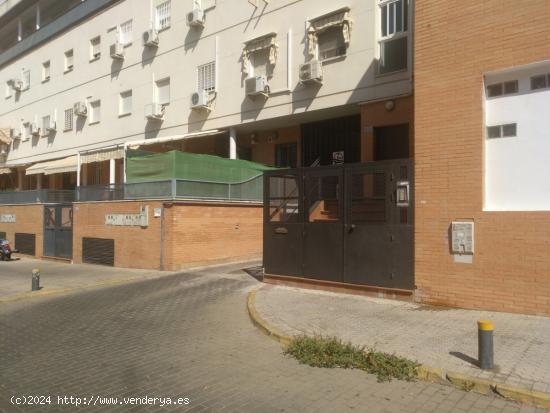 Plaza de garaje en venta en Sevilla Este - SEVILLA