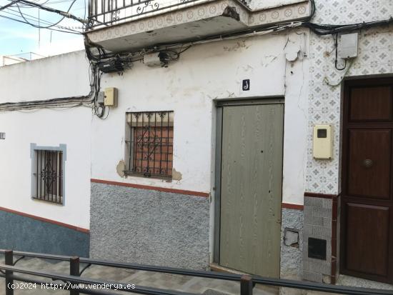 Casa para reformar en Coria del Río - SEVILLA