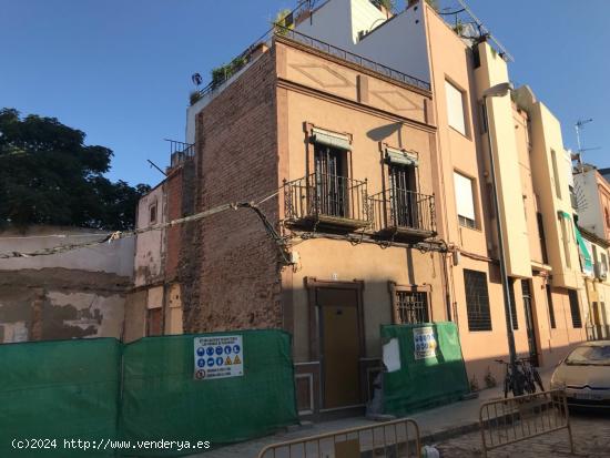 Casa para rehabilitar en Nervión - SEVILLA