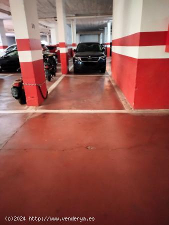 Magnífica plaza de aparcamiento en pleno Nervión - SEVILLA
