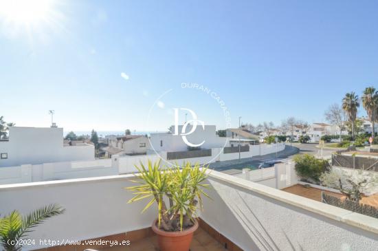 Casa en venta con piscina en el Mas Mel - TARRAGONA