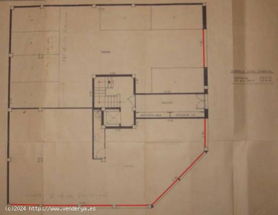 Local comercial de 276 m2 construidos. Amplia esquina - ALICANTE