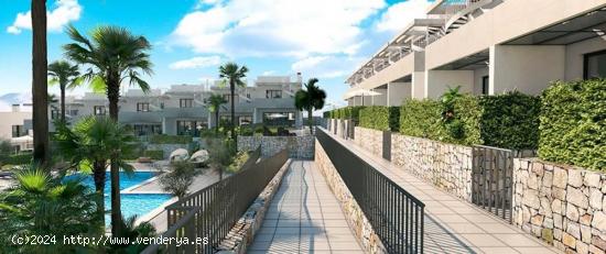 RESIDENCIAL CON PISCINA Y JARDIN - ALICANTE