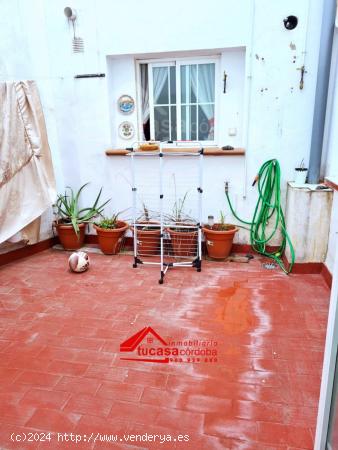 PRECIOSA VIVIENDA EN ZONA CRTA. TRASSIERRA CON PATIO PRIVADO Y ASCENSOR - CORDOBA