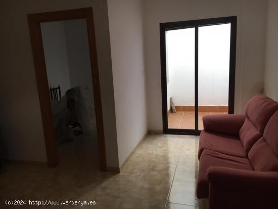 PRECIOSA CASA EN VILLANUEVA MESÍA DISTRIBUIDA EN DOS PLANTAS CON GARAJE INCLUIDO !!!! - GRANADA