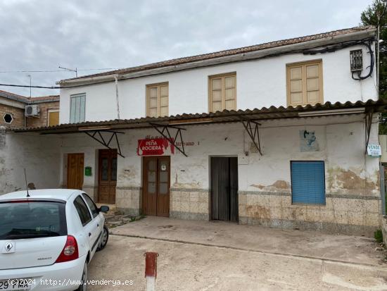 VENTA DE VIVIENDA URBANA Y LOCAL COMERCIAL EN ZONA DE LA FÁBRICA, PARA REFORMAR !!! - GRANADA