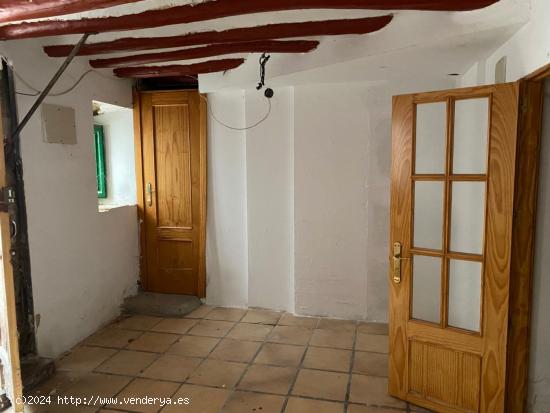 CASA SITUADA EN ZONA AISLADA DE CHAUCHINA ZONA TRANQUILA E IDEAL PARA VIVIR !!! - GRANADA