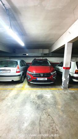 PLAZA DE PARKING EN LA CREU DE BARBERÀ - BARCELONA