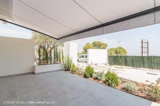 Nuevo conjunto residencial en Los Balcones (Torrevieja) - ALICANTE